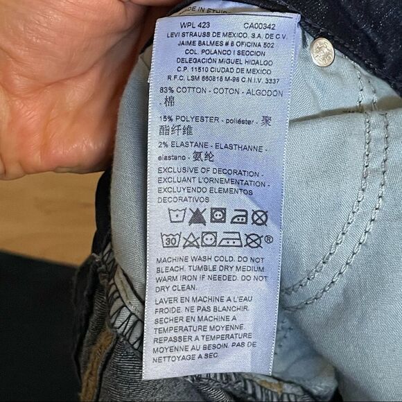 NWT Gorgeous Levi's Signature Sz 22 Modern Boot Cut Jeans Dark Blue Denim - Picture 14 of 16